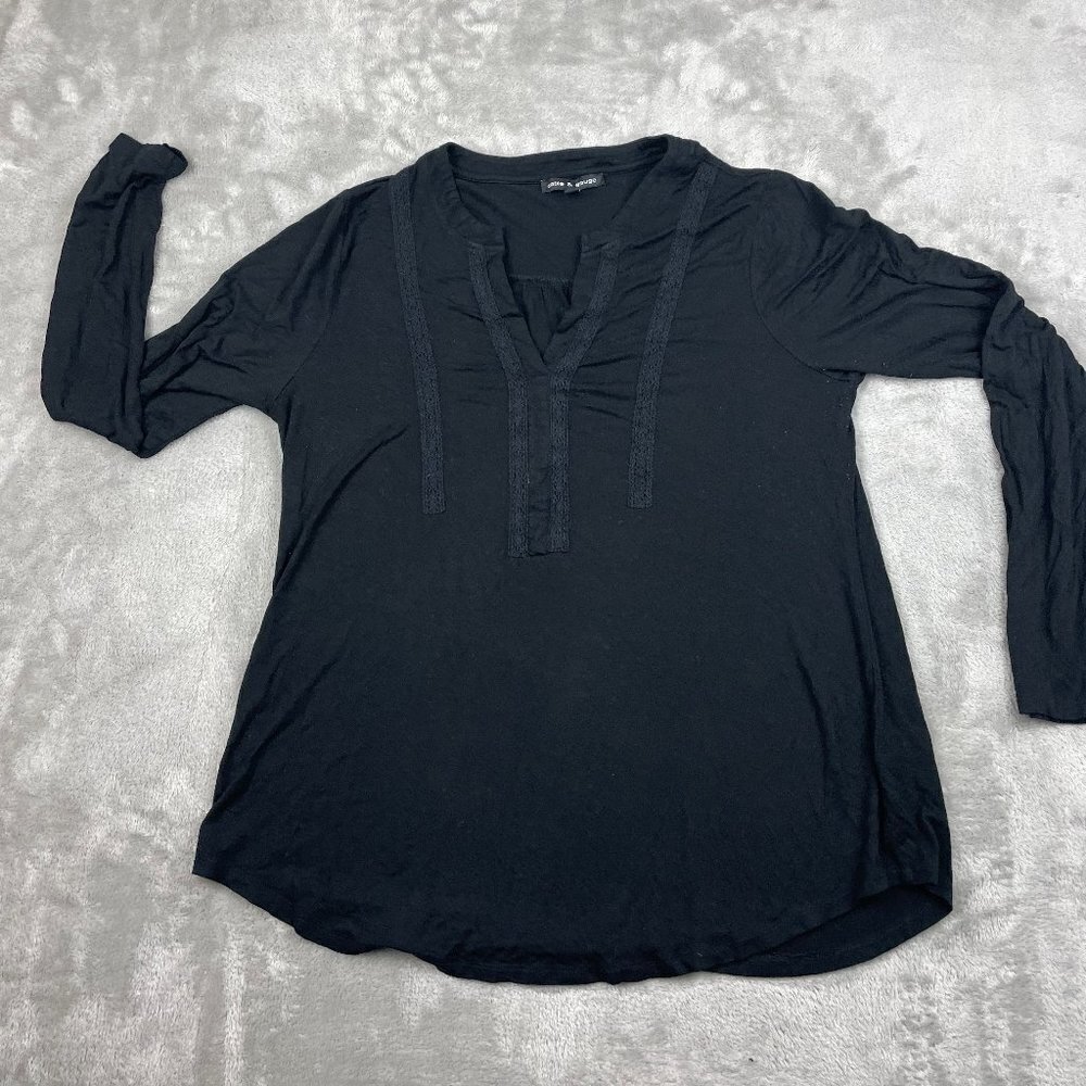 Cable and Gauge Black Long Sleeve V Neck Shirt Women's Large